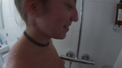 'Behind the Scenes in the Shower with Venom Evil: Wet, Fun, and Fucking Hot' screenshot nº 6