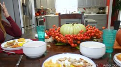 Captura de 'Wife's BBC Thanksgiving Surprise Stuffin'' nº 2
