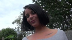'Sexy and Horny Girls for Old Perverts' screenshot nº 3