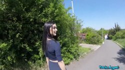 Captura de 'Public Agent Presents - Amazing Ass Rides Big Cock In Public' nº 30