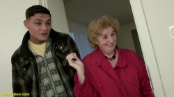'OnlyTaboo: Grandma Eva' screenshot nº 4