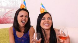 Captura de 'Lesbian Parties' nº 79