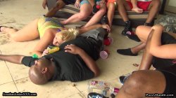 Captura de 'IR Poolside Orgy' nº 5