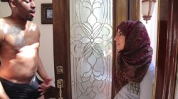 'Interracial Surrender 3' screenshot nº 1