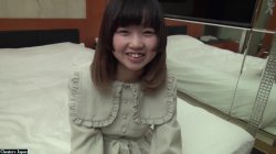 Captura de 'An Innocent, Extremely Beautiful Girl With Little Experience' nº 14