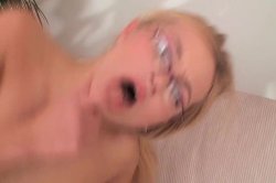 Captura de 'Lovely Four Eyes For You Horny Guys 2' nº 36