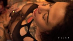 Captura de 'Hot Brunette Submits to Her Girlfriend' nº 69