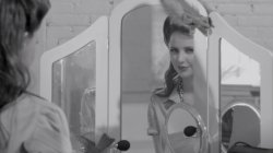 Captura de 'Seduction Diaries Of A Femme' nº 3