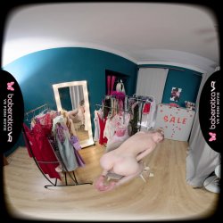 'Elloize Arti Masturbates In Our Dressing Room' screenshot nº 68