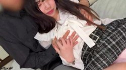 Captura de 'Creampie: A Cute Busty College Girl' nº 7