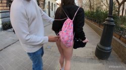 Captura de 'Petite Russian Does Not Want to be a Tourist, She Wants to Try a Threesome!' nº 26