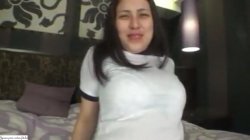 'Very Serious Beauty's First Experience with a Casual Partner, A' screenshot nº 2