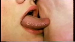 Captura de 'Close-Up Tongues & Tootsies' nº 133
