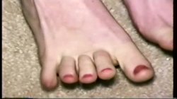 Captura de 'Close-Up Tongues & Tootsies' nº 16