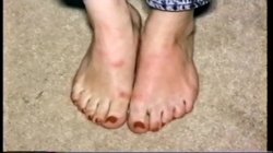 Captura de 'Close-Up Tongues & Tootsies' nº 27