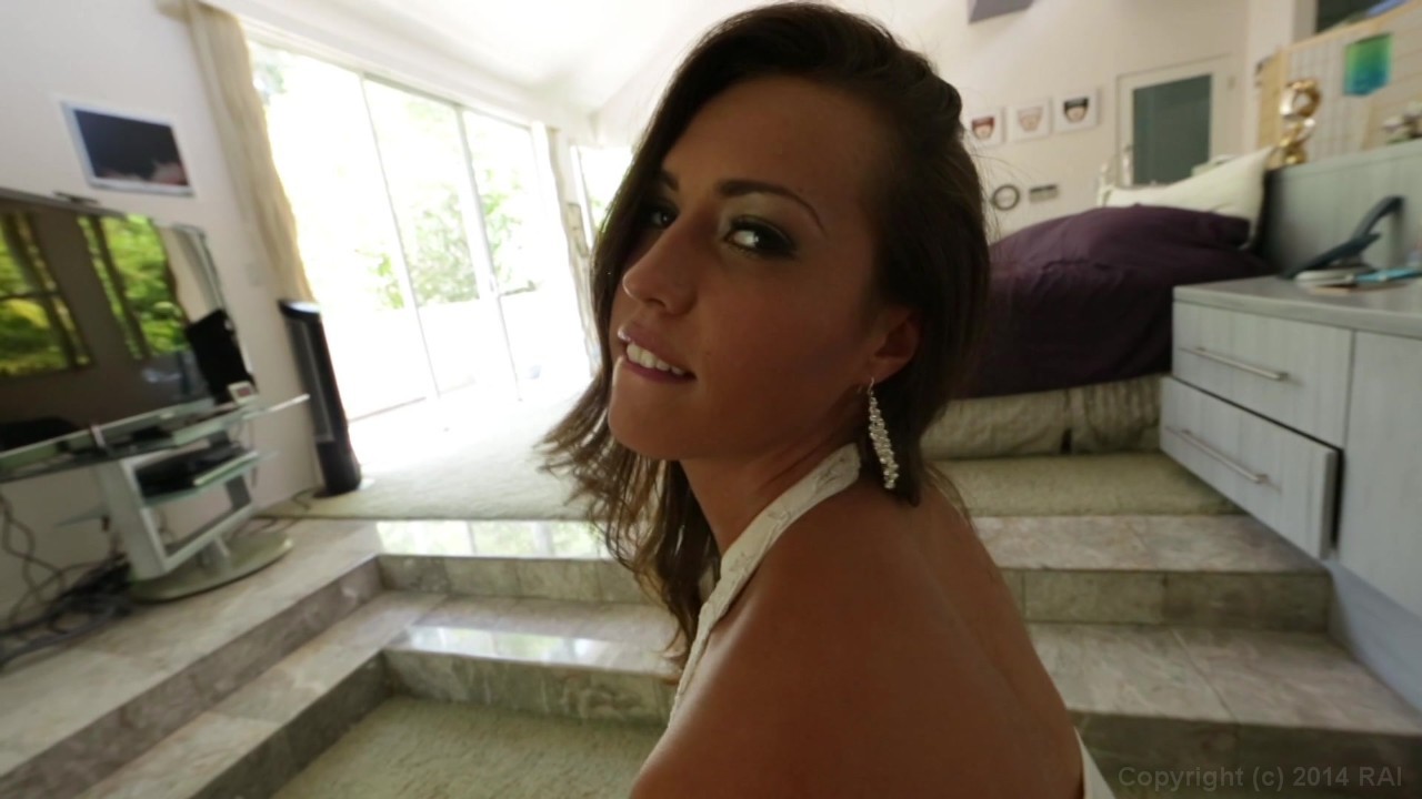 kelsi monroe in answer #1945168