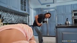 Captura de 'Bubble Butt Anal Slut 15' nº 2