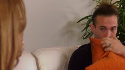 'My Stepmom Caught Me Jerking Off' screenshot nº 4