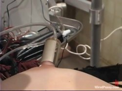 'Wired Pussy 26 - Lesbian Medical Examination - Featuring Bobbi Star and Kimberly Kane' screenshot nº 30