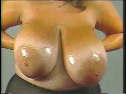 'Boobsville's Double D Divas 2' screenshot nº 80