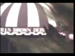 'Strangers When We Mate' screenshot nº 6