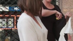 Captura de 'Public Disgrace - Tight And Curvaceous Betty Foxxx Fucked In Public By New Young Domme!' nº 20