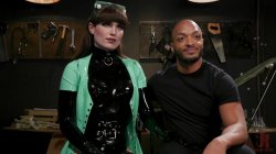Captura de 'TS Seduction - Latex Predator: Natalie Mars Captures And Fucks Dillon Diaz' nº 12
