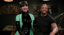 Captura de 'TS Seduction - Latex Predator: Natalie Mars Captures And Fucks Dillon Diaz' nº 19