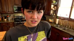 Captura de 'Daisy's Outdoor Blowjob' nº 26