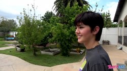 Captura de 'Daisy's Outdoor Blowjob' nº 27