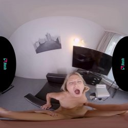 'Stop Playing Games and Play with Me!' screenshot nº 130