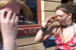 Captura de 'Girls Go Hardcore' nº 1