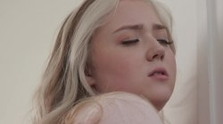 Captura de 'Cute Little Babysitter 13, The' nº 118