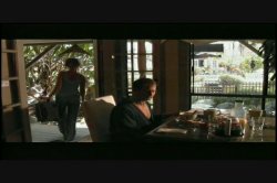 Captura de 'Over Her Head' nº 62