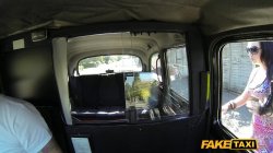 'Fake Taxi Presents - Harmony' screenshot nº 4