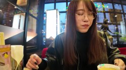 Captura de 'Thick and Juicy Nerd Mayumi Kadota in Her First Ever Porn Scene' nº 4