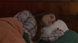 Captura de 'Lesbian Seductions Older/Younger Vol. 61' nº 89