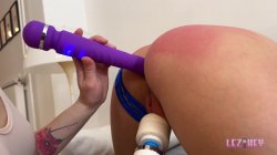 'Amirah And Amy Go Wild - Toys, Tongues, And Wet Fucking' screenshot nº 36