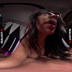 Captura de 'Cami the Cumslut Stripper' nº 103
