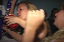 'Frat House Fuckfest 4' screenshot nº 11