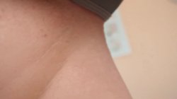 Captura de 'Webcam Babes Strip Teasing Showing Tits Ass & Pussy' nº 104