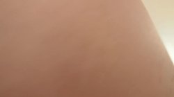 Captura de 'Webcam Babes Strip Teasing Showing Tits Ass & Pussy' nº 123