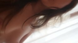 Captura de 'Webcam Babes Strip Teasing Showing Tits Ass & Pussy' nº 127
