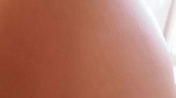 Captura de 'Webcam Babes Strip Teasing Showing Tits Ass & Pussy' nº 134