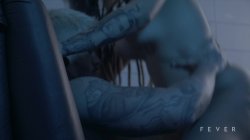 Captura de 'Brunette Bombshell Rides Her Friend After a Wild Night' nº 36