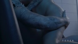 Captura de 'Brunette Bombshell Rides Her Friend After a Wild Night' nº 37