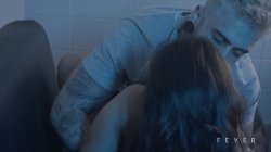 Captura de 'Brunette Bombshell Rides Her Friend After a Wild Night' nº 4