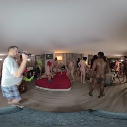 Captura de 'HOT POV & Hot Voyeur at a HOT Orgy' nº 50