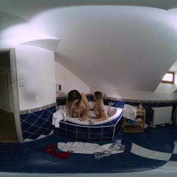 'Party of Three' screenshot nº 17