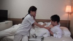 Captura de 'Talk To A Nurse About Her Sexual Problems In During A Physical Checkup' nº 3